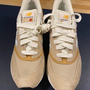 New Balance 997R - Mens Shoes - Size 9.5